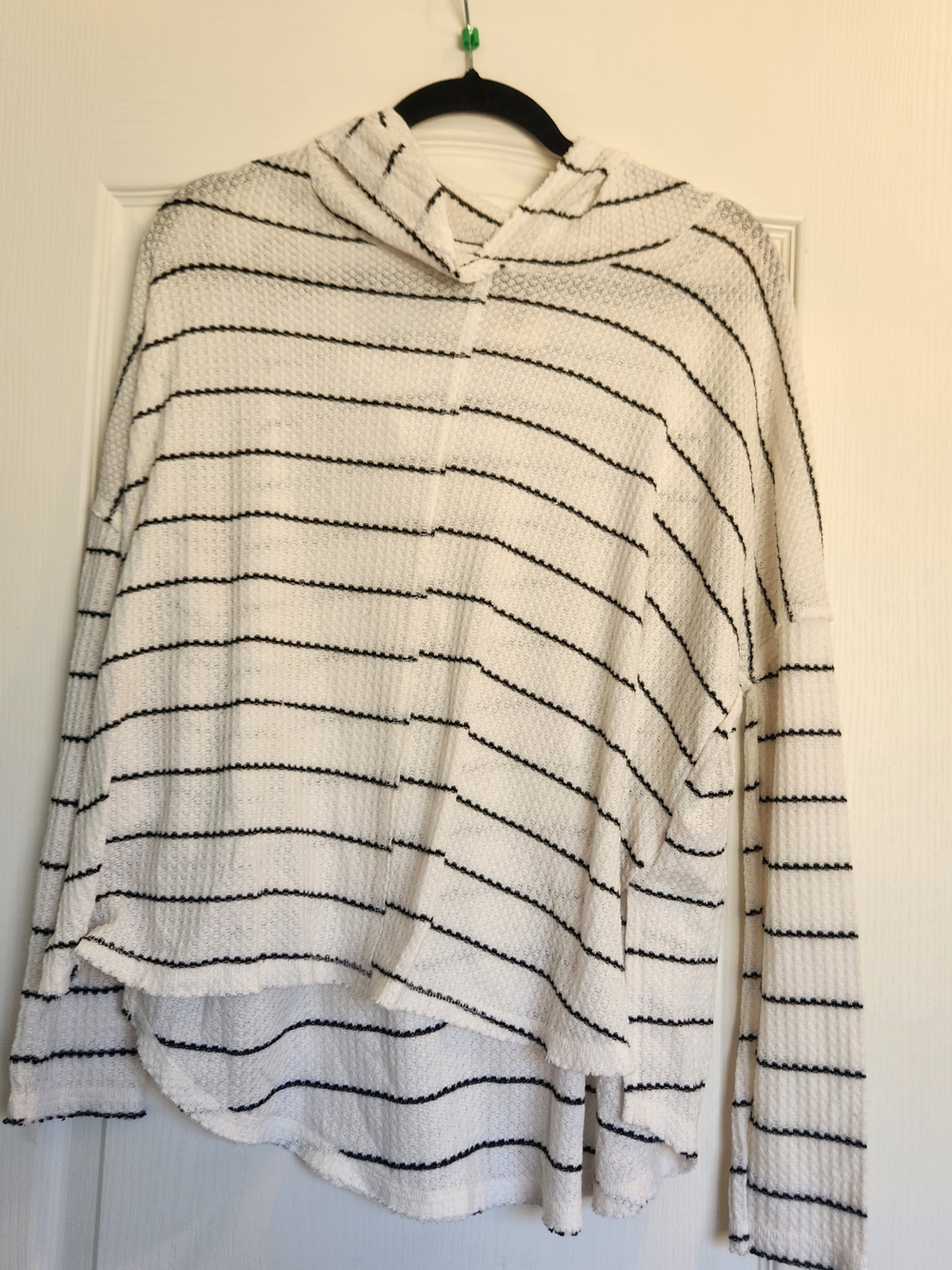 Billabong White Hooded Knit Top with Black Stripes M Euc